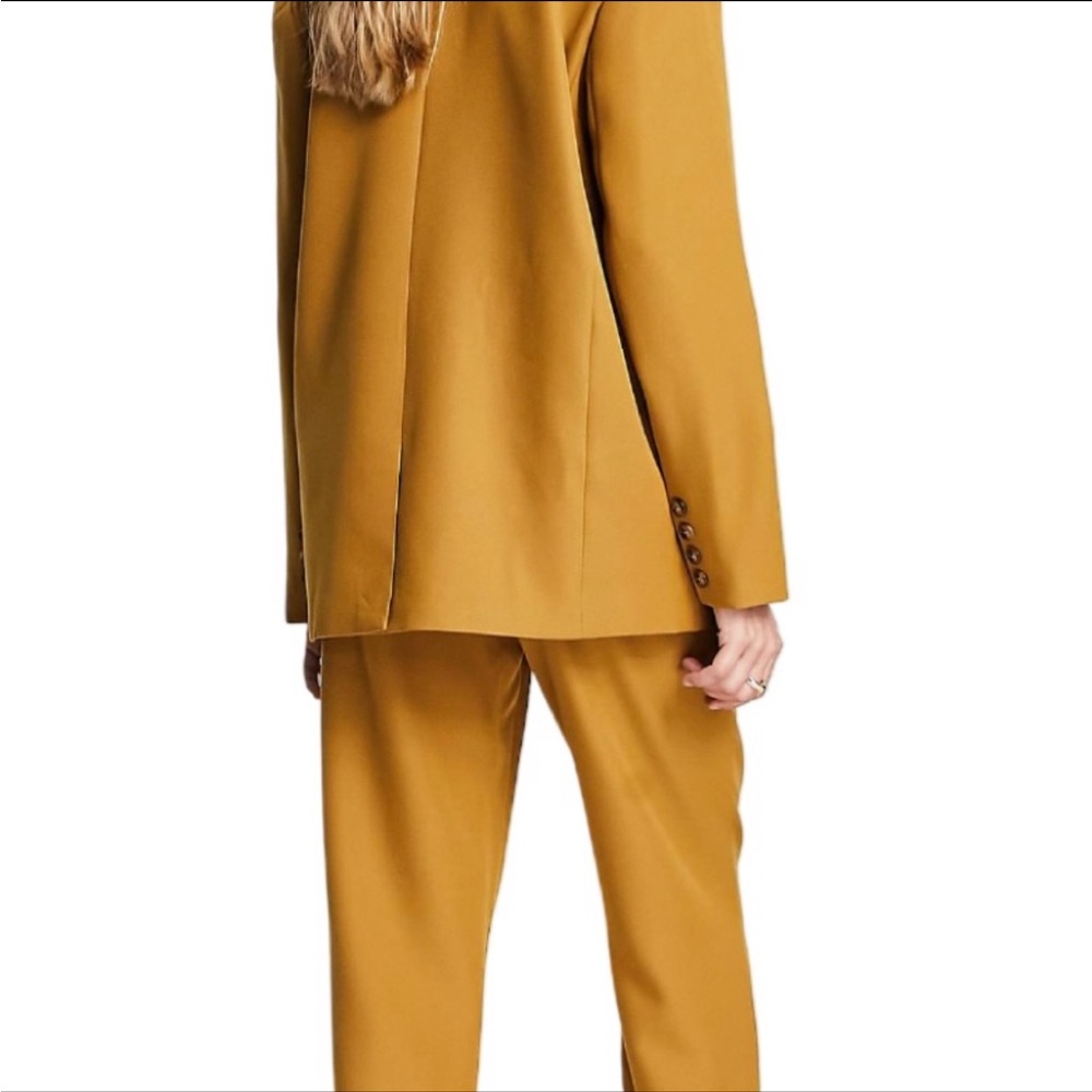 🌸Like New Oversized Blazer In Mustard, Size Medium - Picture 3 of 8